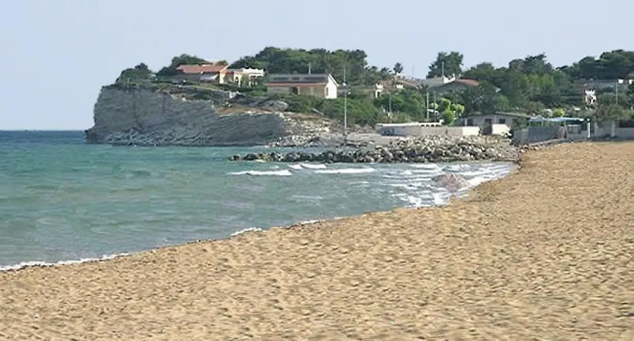 Fodor Hotel Avola 2*,